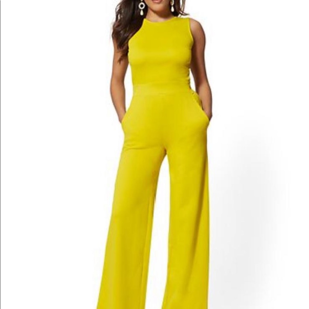 🔥😍NWT open back tie jumpsuit